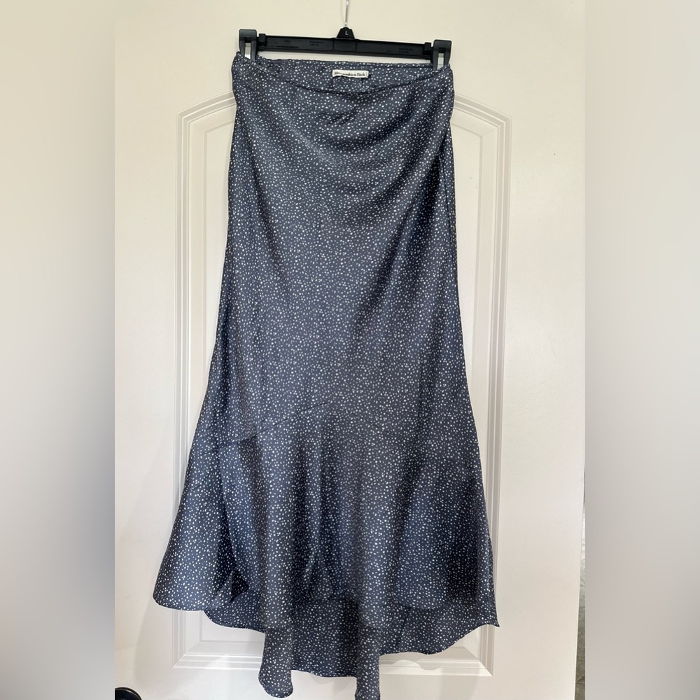 Elegant Navy Polka Dot Skirt
